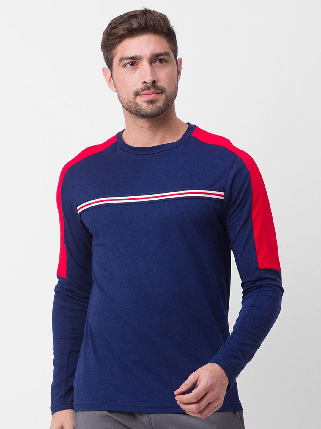 

Globus Men Blue Colourblocked Slim Fit T-shirt