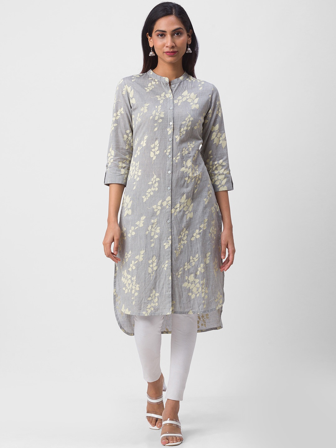 

Globus Women Grey Floral Printed Work Kurta