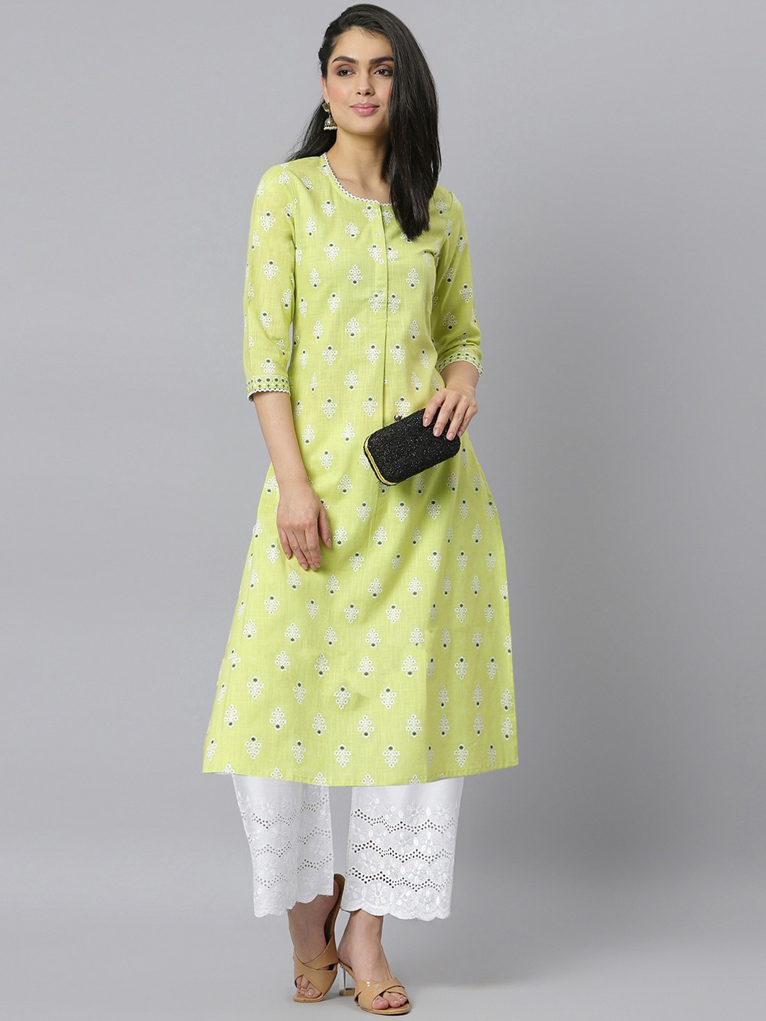 

Stylum Women Green Floral Printed Floral Kurta