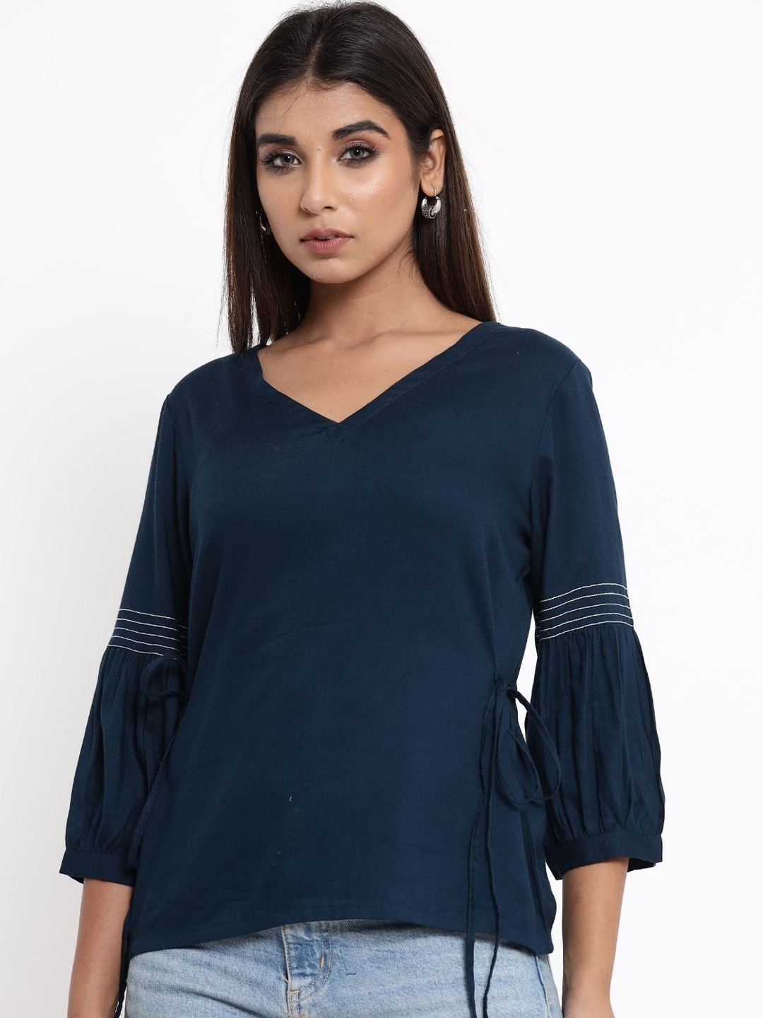 

Label Tamanna Rungta Women Blue Solid Top