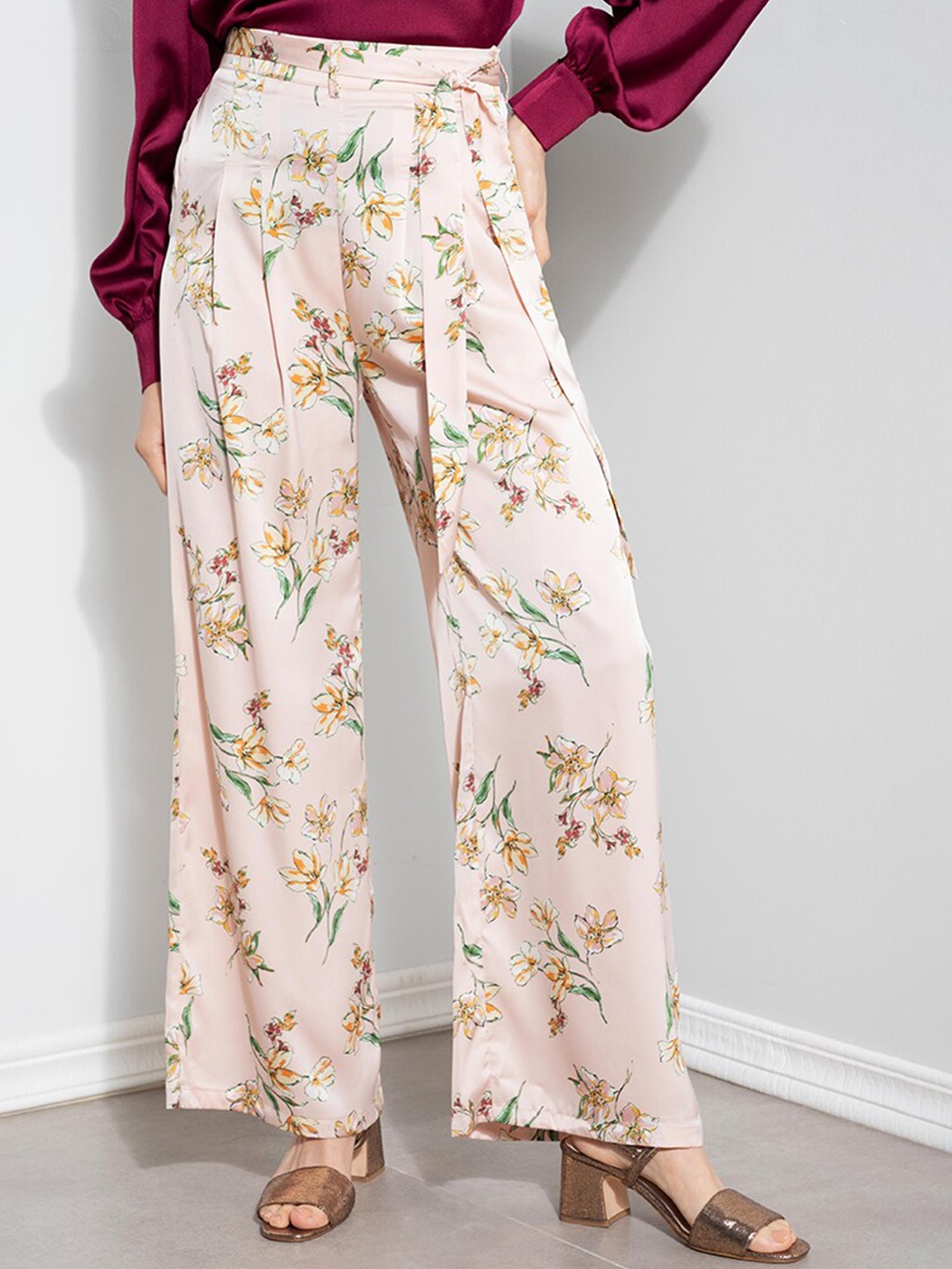 

ZALORA OCCASION Women Pink Floral Printed Pleated Parallel Trousers