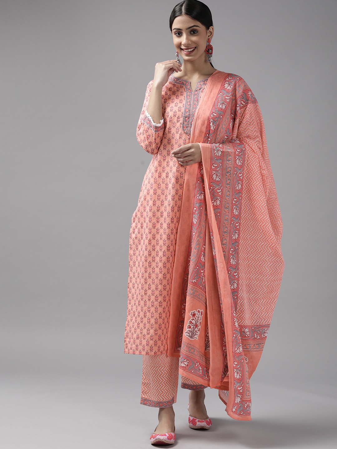 

Yufta Women Peach-Coloured Floral Printed Pure Cotton Kurta with Trousers & With Dupatta