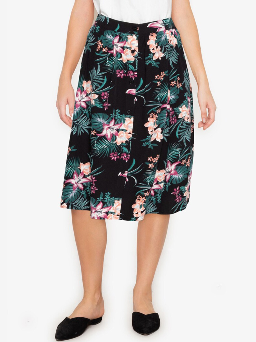 

ZALORA ACTIVE Black & Green Printed Button Down Skirt with Slit