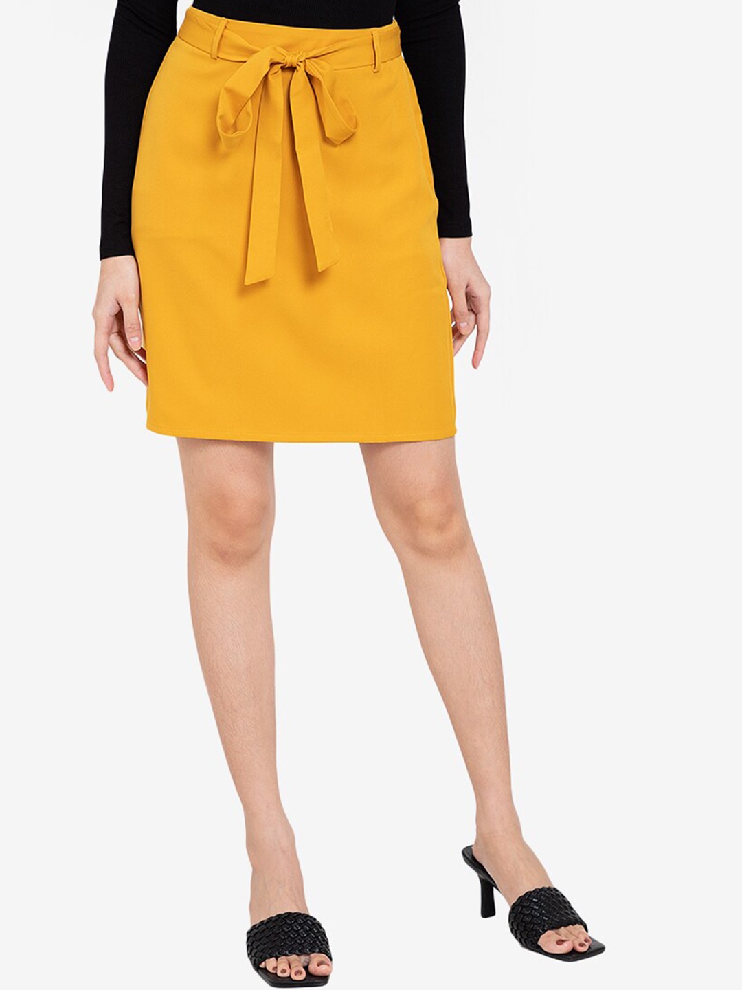 

ZALORA BASICS Women Yellow Solid Straight Mini Skirt