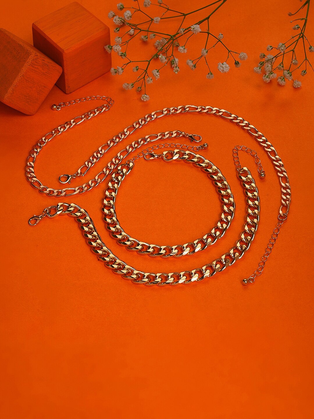 

SOHI Pack of 4 Gold Plated Designer Anklet