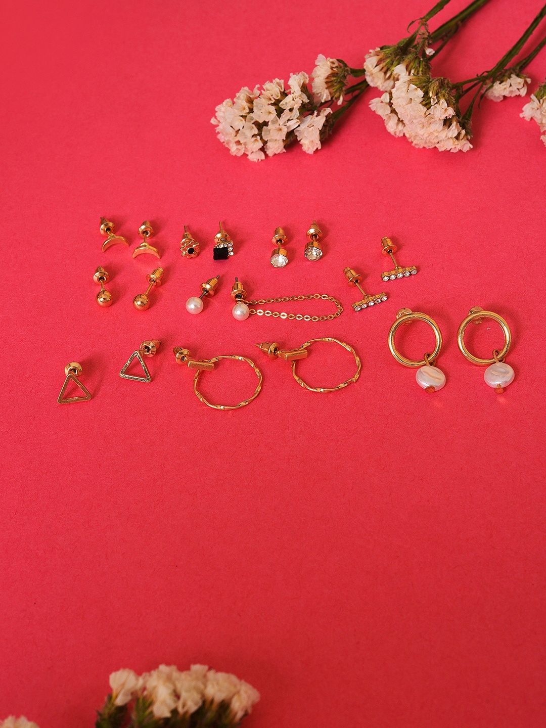 

SOHI Gold-Toned Contemporary Studs Earrings