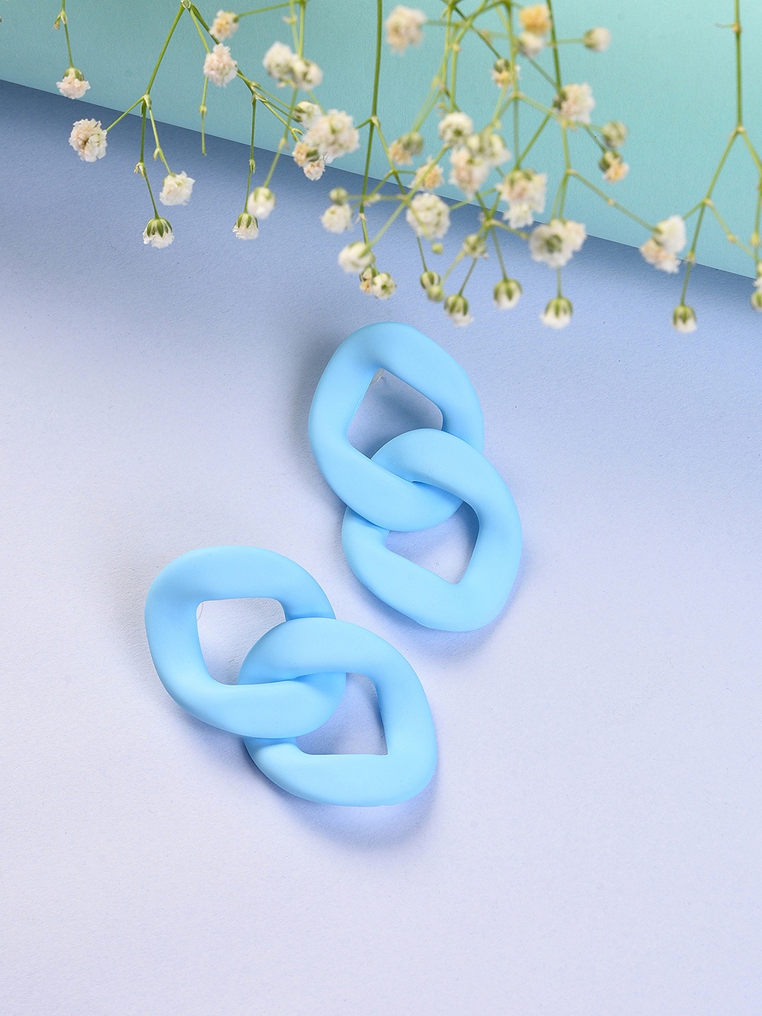 

SOHI Blue Contemporary Drop Earrings