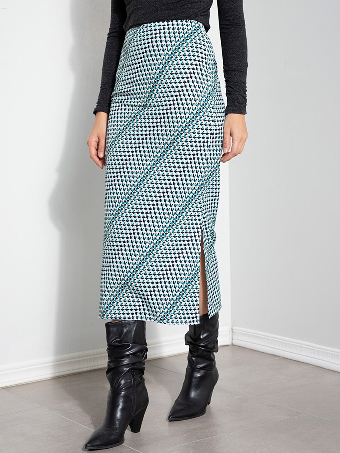 

ZALORA OCCASION Multi-Coloured Side Slit Midi Skirt