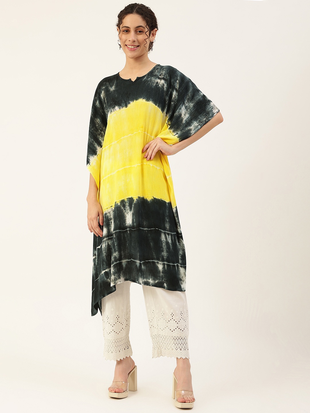 

Maaesa Women Black & Yellow Dyed Extended Sleeves Crepe Kaftan Kurta