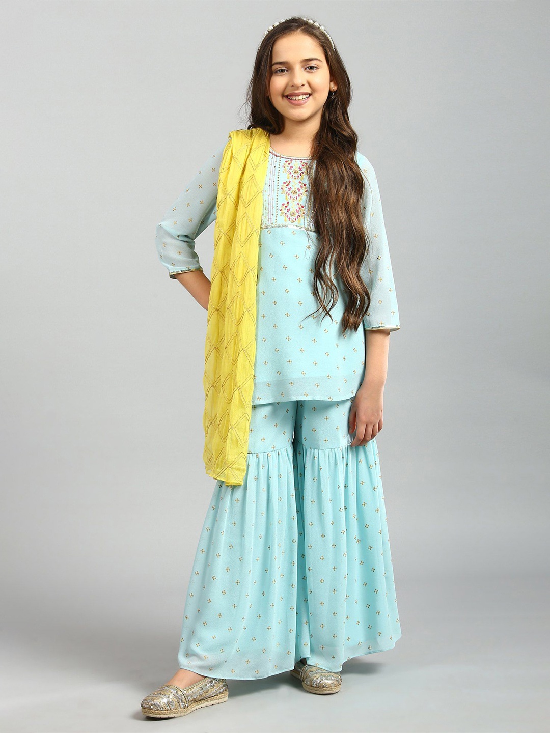 

AURELIA Girls Blue & Yellow Printed Kurta With Sharara & Dupatta