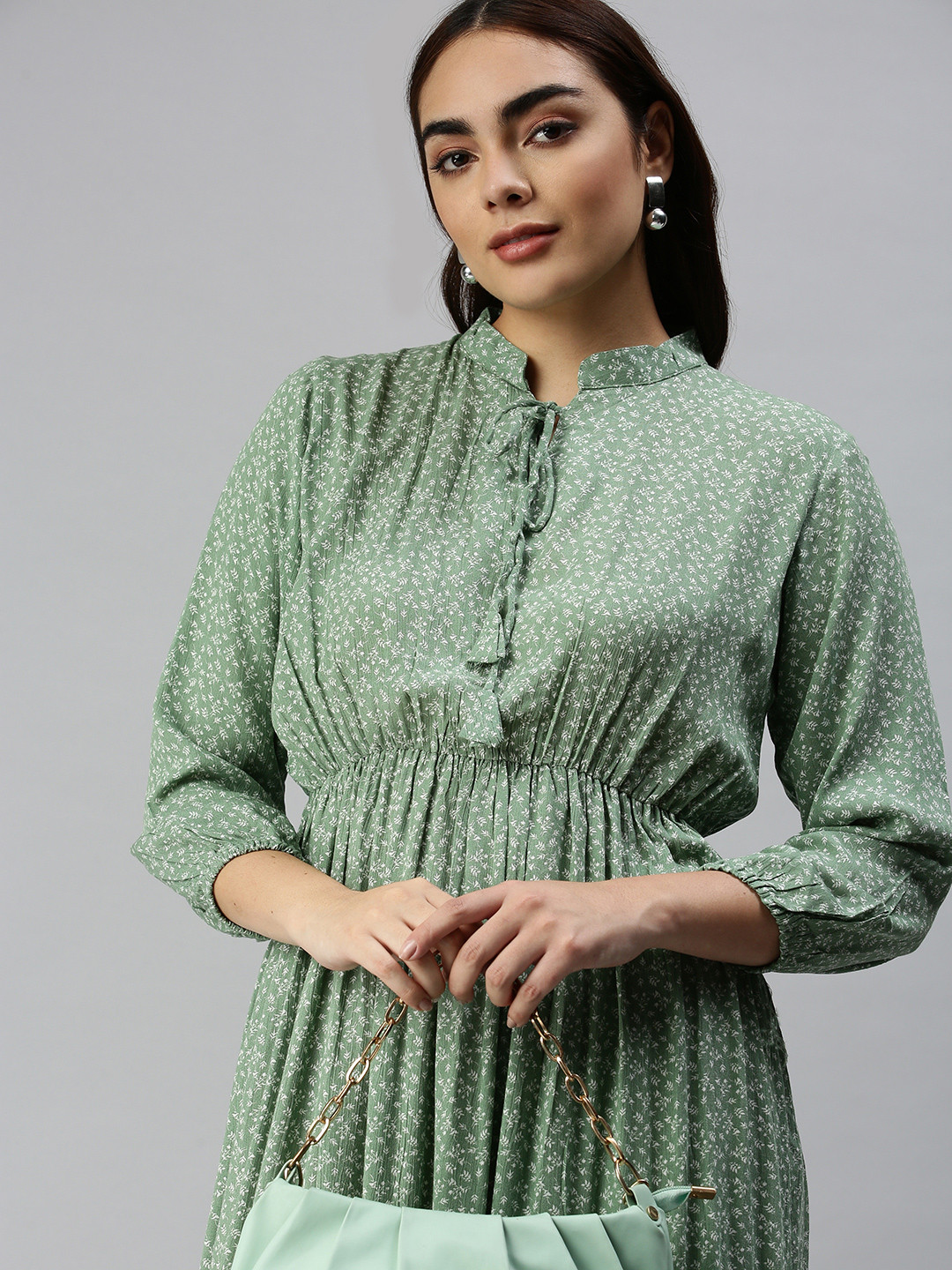 

SHOWOFF Green Tie-Up Neck Dress