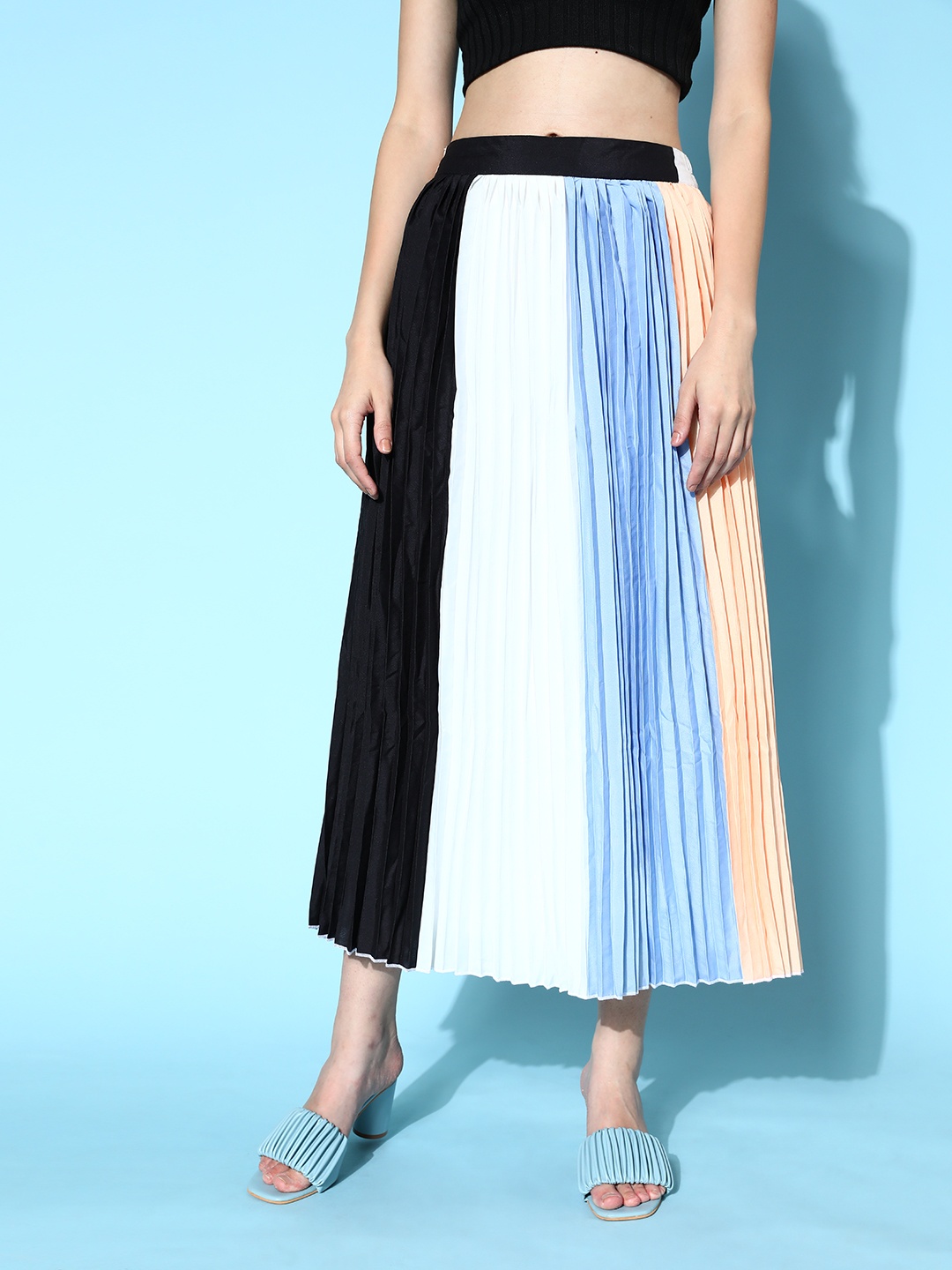 

SASSAFRAS Beautiful Multi-coloured Colourblocked Pleated Form Skirt