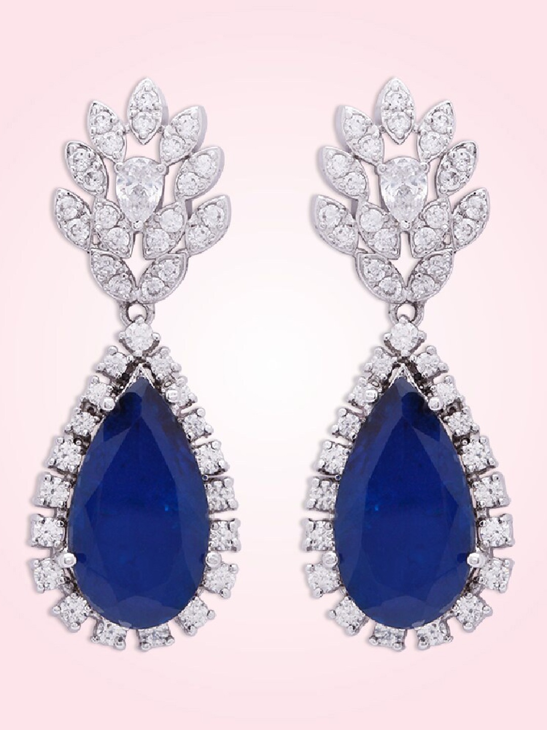 

ANAYRA White Circular Studs Earrings