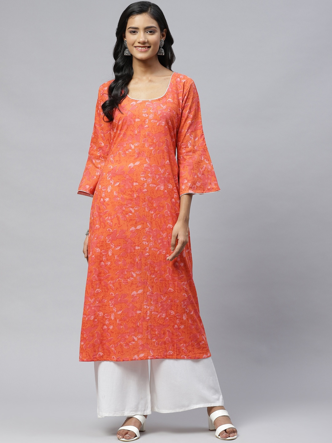 

Wabii Women Orange & Pink Floral Printed Bell Sleeves Kurta