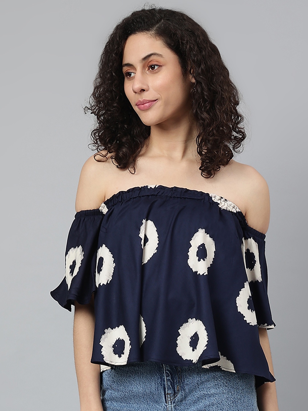 

Wabii Navy Blue & White Abstract Print Off-Shoulder Top