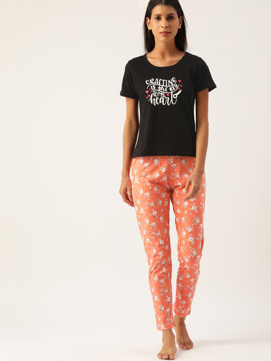 

ETC Women Black & Peach-Coloured Printed Pure Cotton Night suit