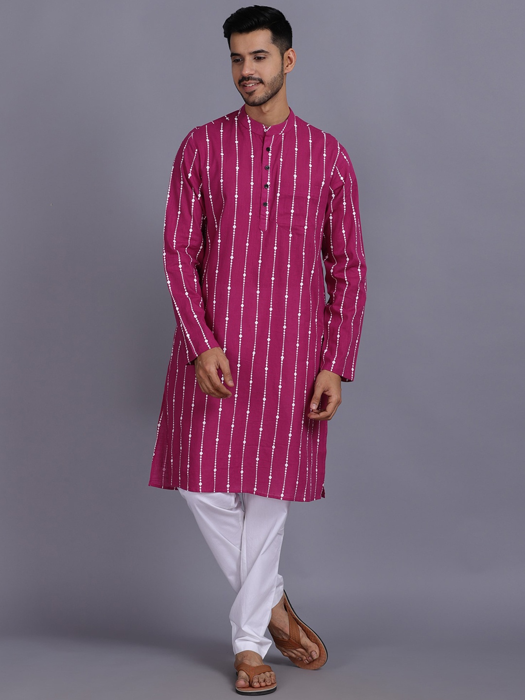 

Waahiba Men Magenta Printed Kurta with Pyjamas
