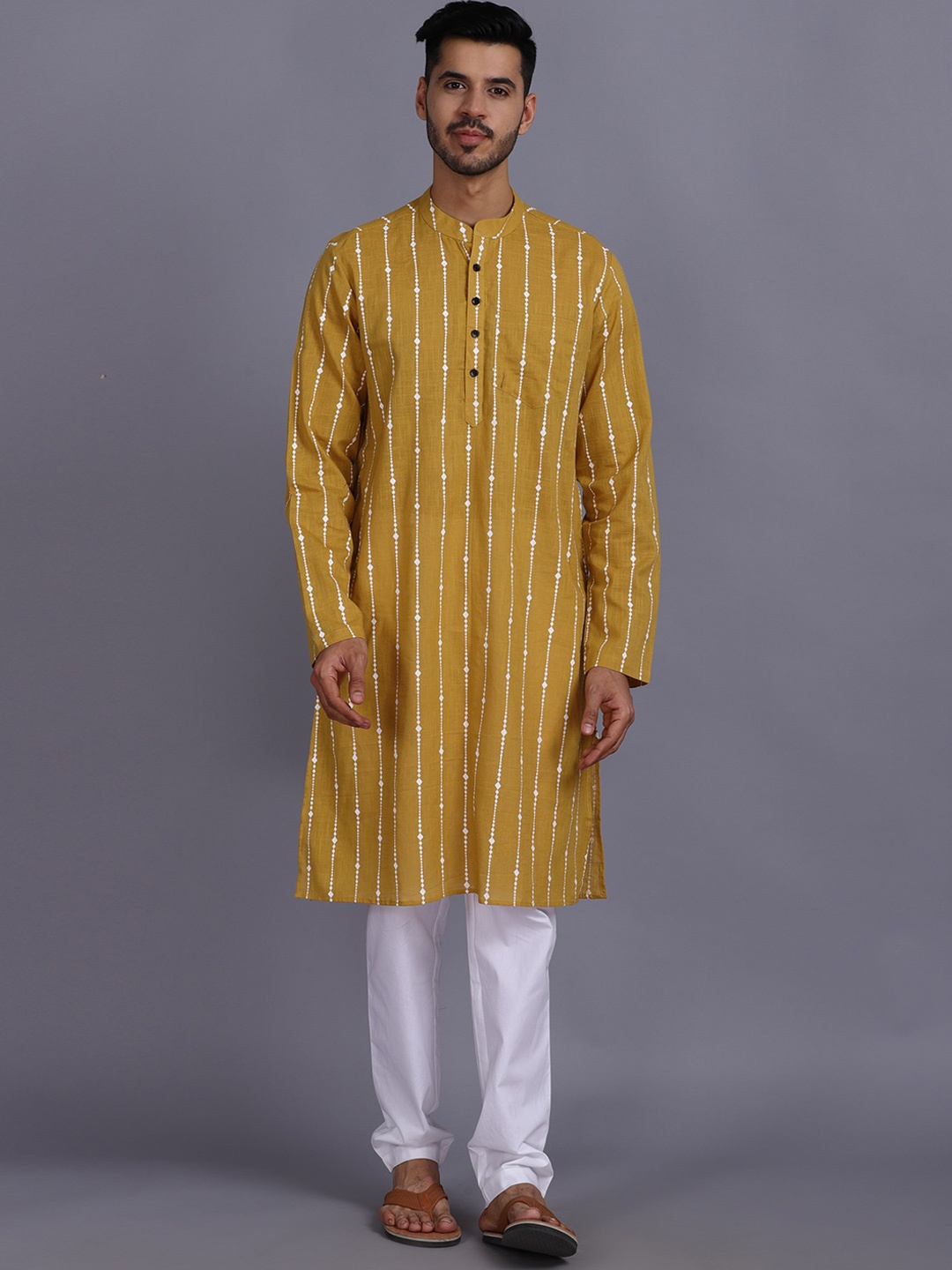 

Waahiba Men Mustard Yellow Ethnic Motifs Printed Kurta with Pyjamas