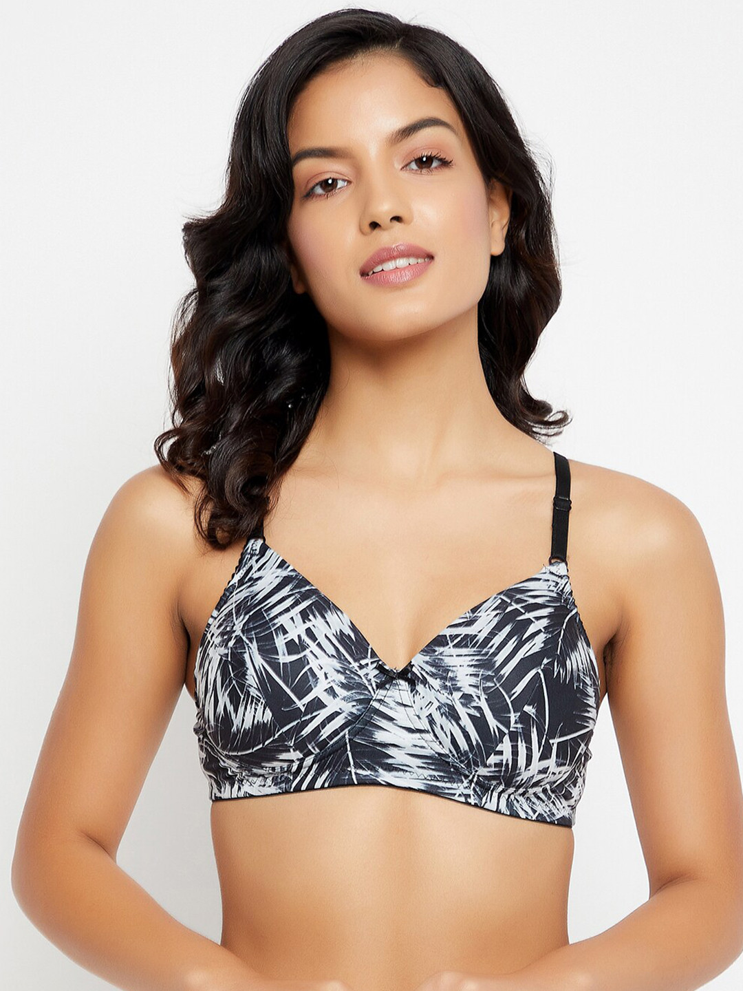 

Clovia Black & White Abstract Bra Lightly Padded