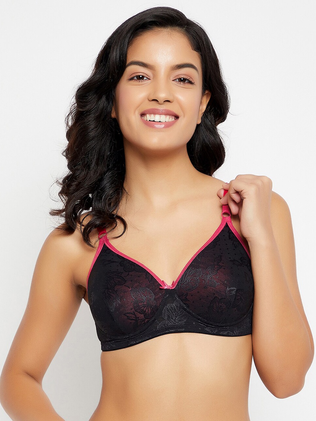 

Clovia Black & Pink Floral Non Wired Full Coverage T-shirt Bra