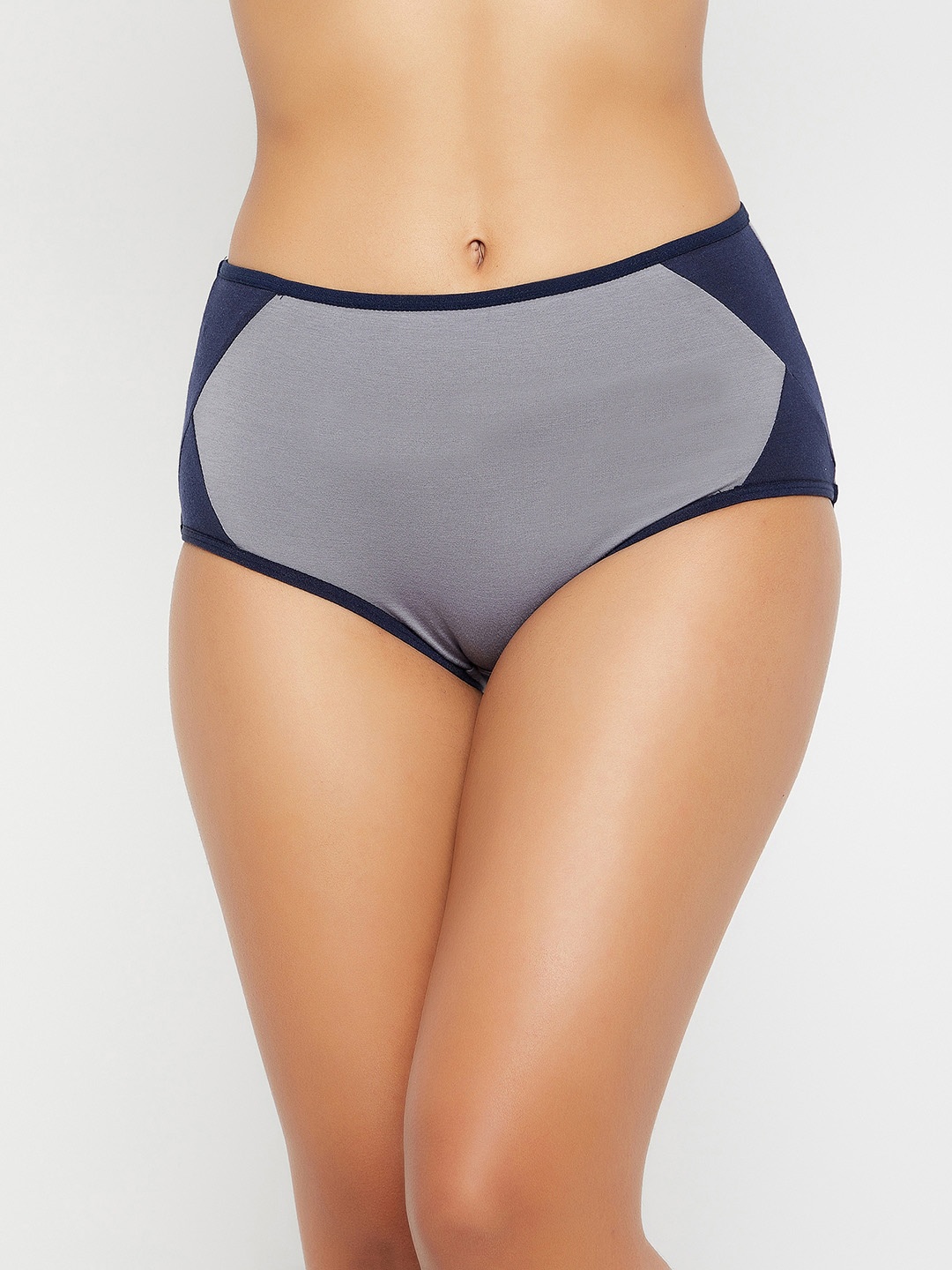 

Clovia Women Grey & Black Solid Hipster Briefs