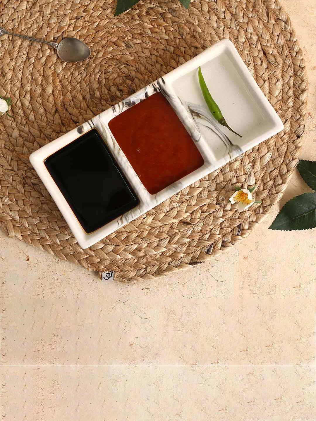 

Wonderchef White Marble-Patterned Stoneware 3 Portion Tray