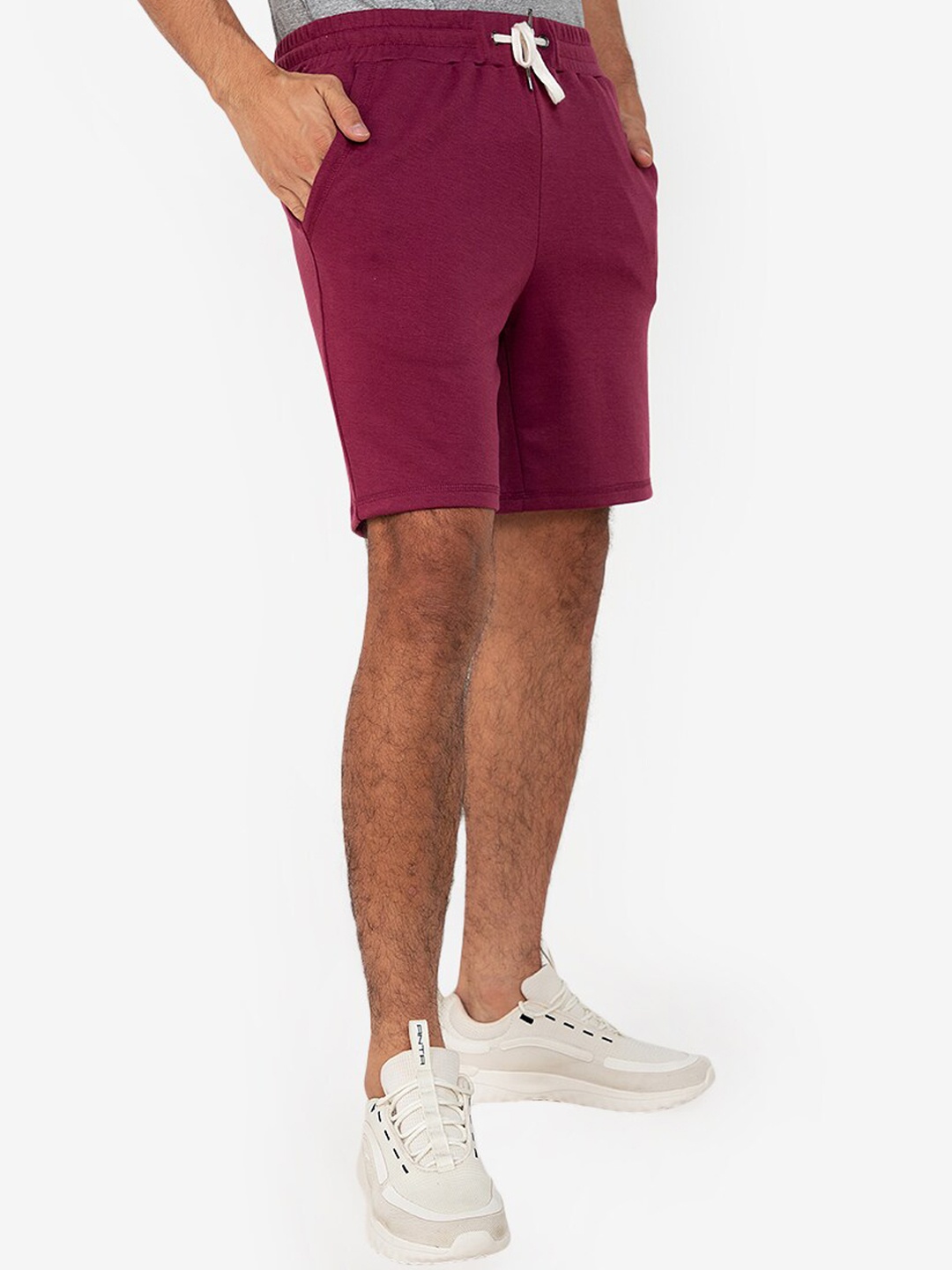 

ZALORA ACTIVE Men Red Solid Shorts