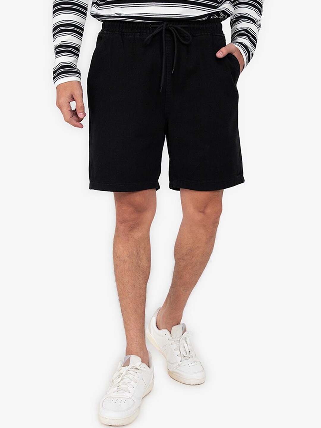 

ZALORA BASICS Men Solid Denim Shorts, Black