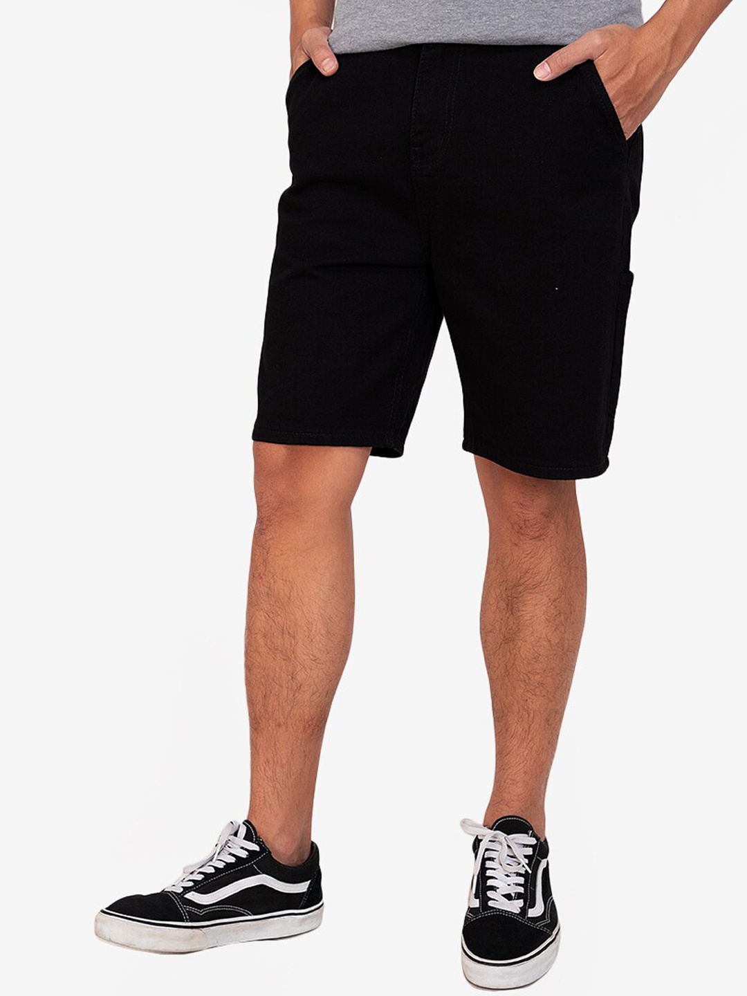 

ZALORA BASICS Men Black Solid Cotton Shorts