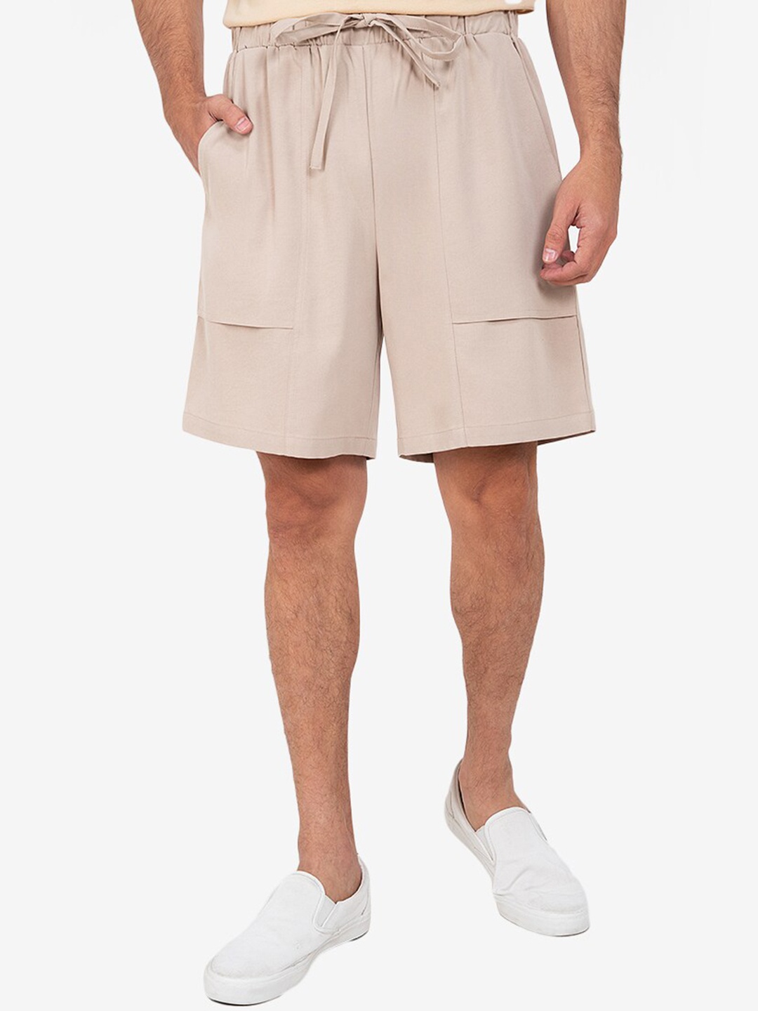 

ZALORA BASICS Men Beige Solid Shorts