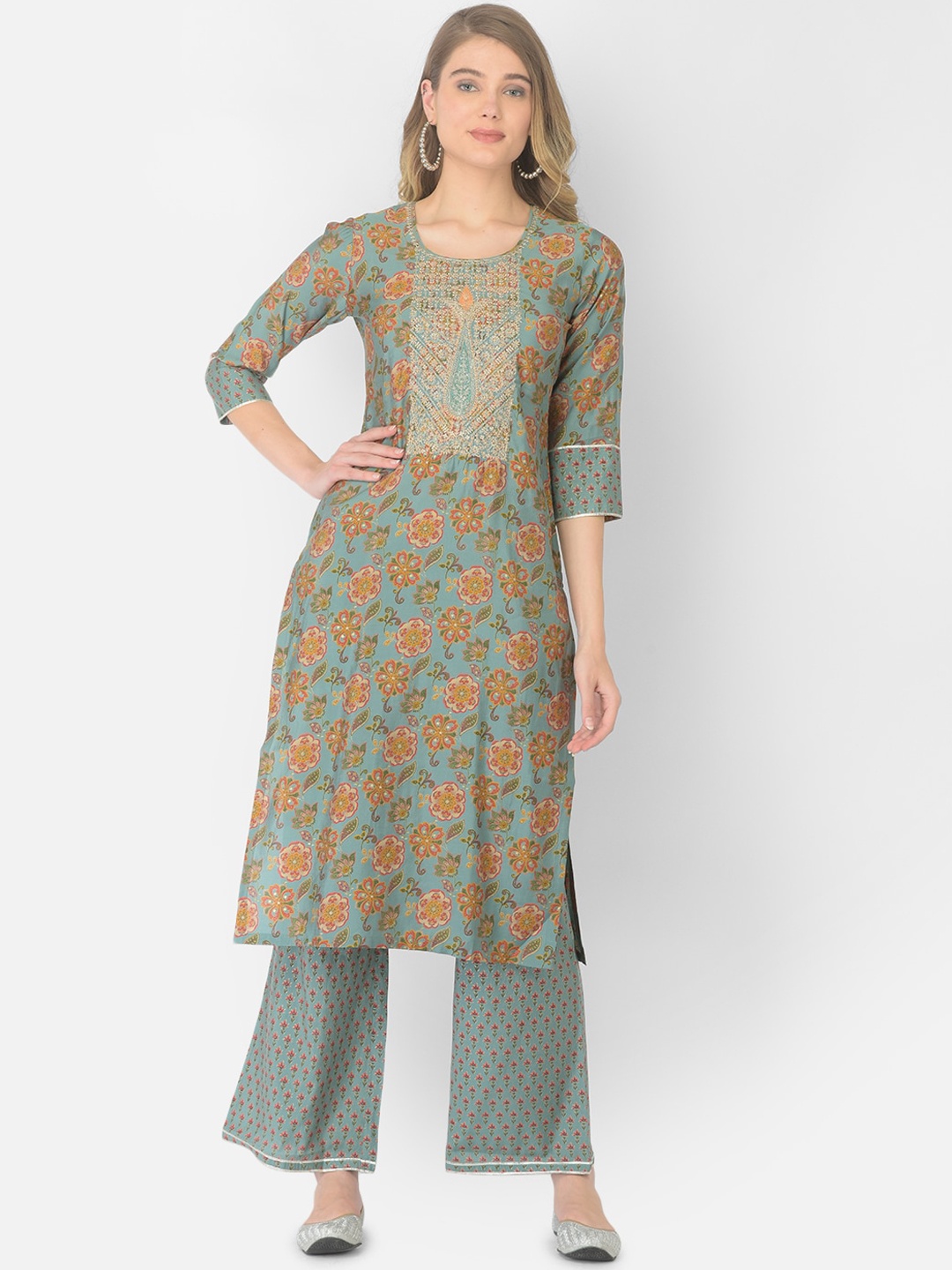 

V TRADITION Women Green Floral Printed Gotta Patti Kurti with Palazzos