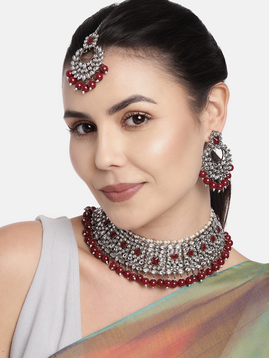 

I Jewels Women Silver-Plated Maroon Kundan-Studded Jewellery Set