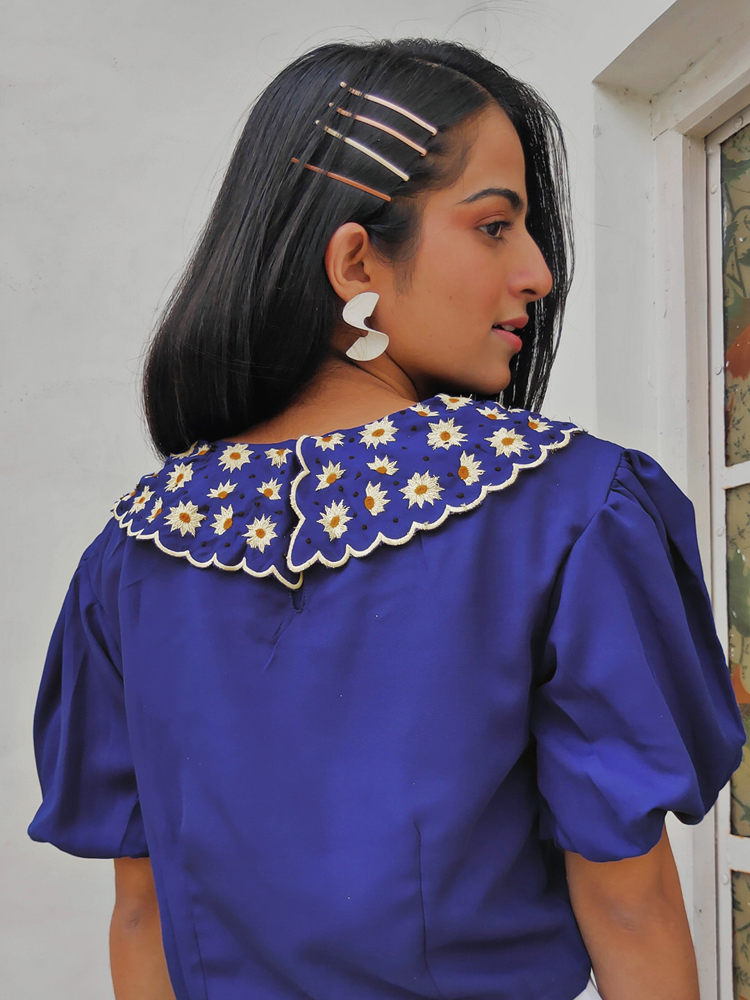 

SASSAFRAS Blue Solid Zoom Friendly Collar Top