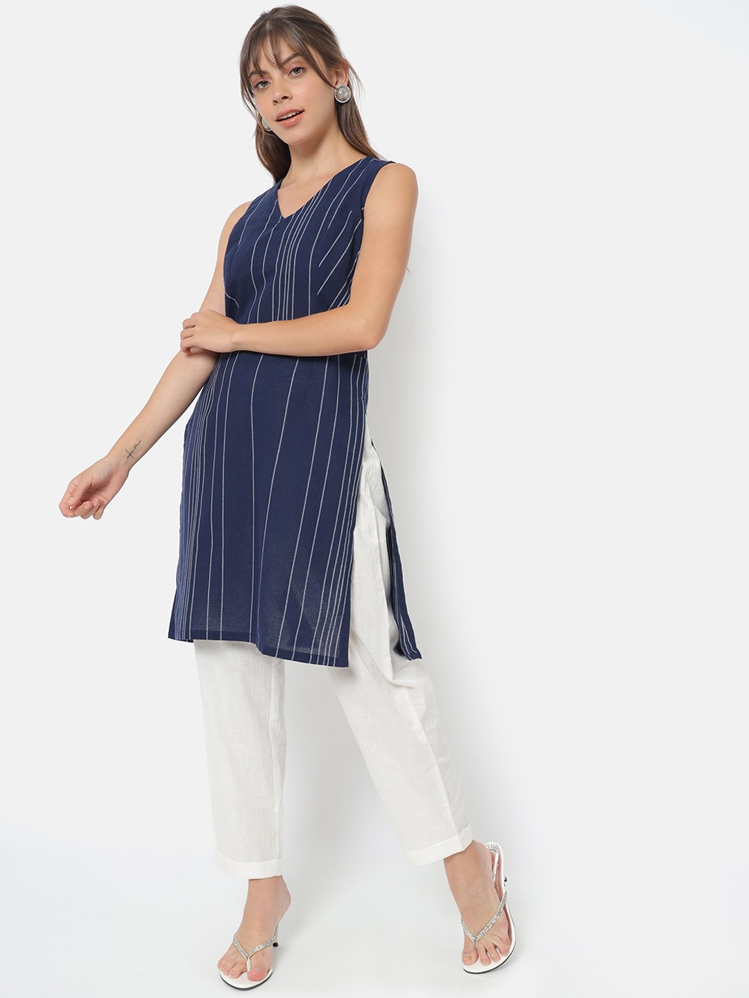 

Saaki Women Dastoori Blue A-line Kurta Striped Sleeveless Kurta