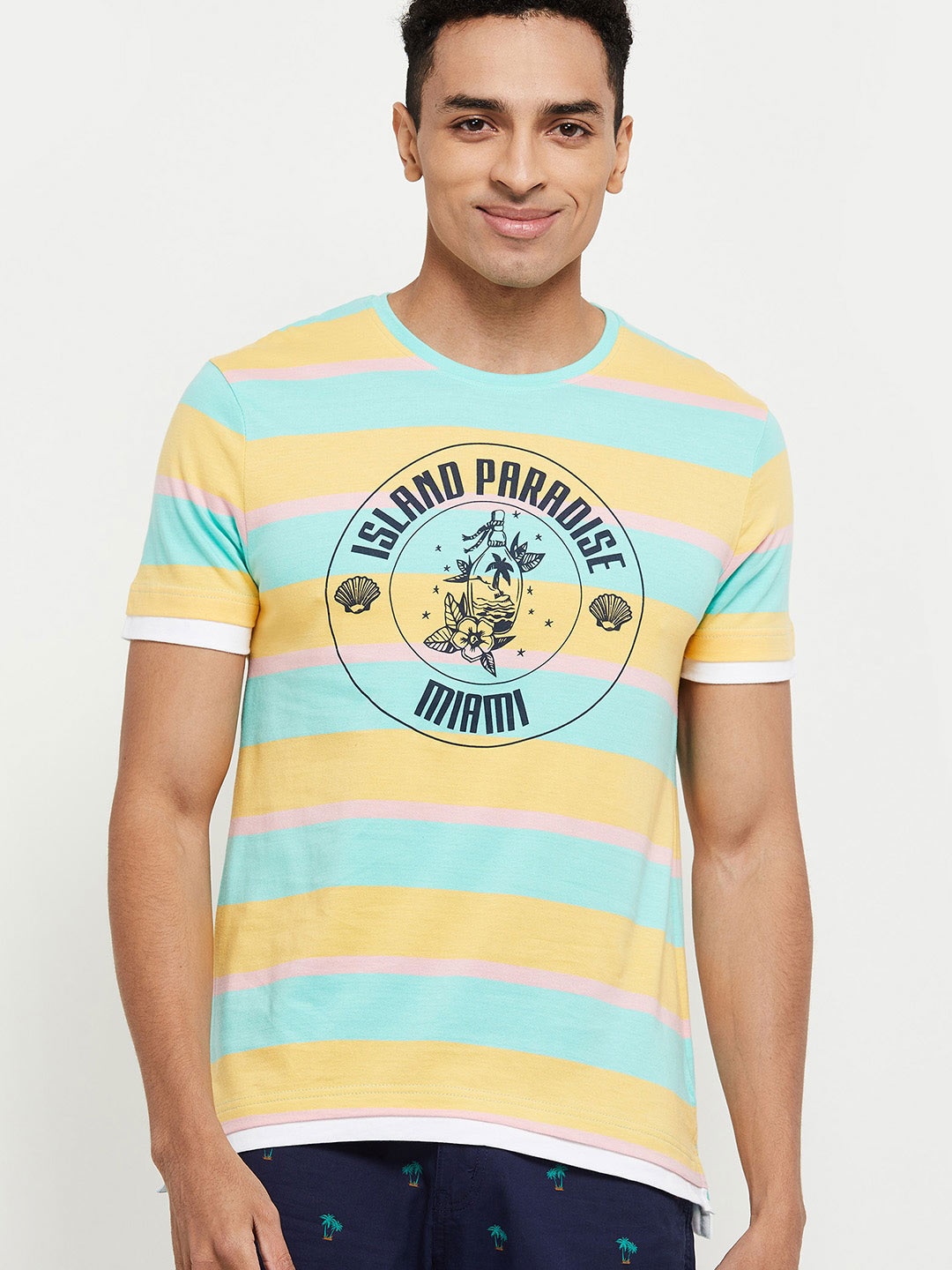 

max Men Green Striped T-shirt