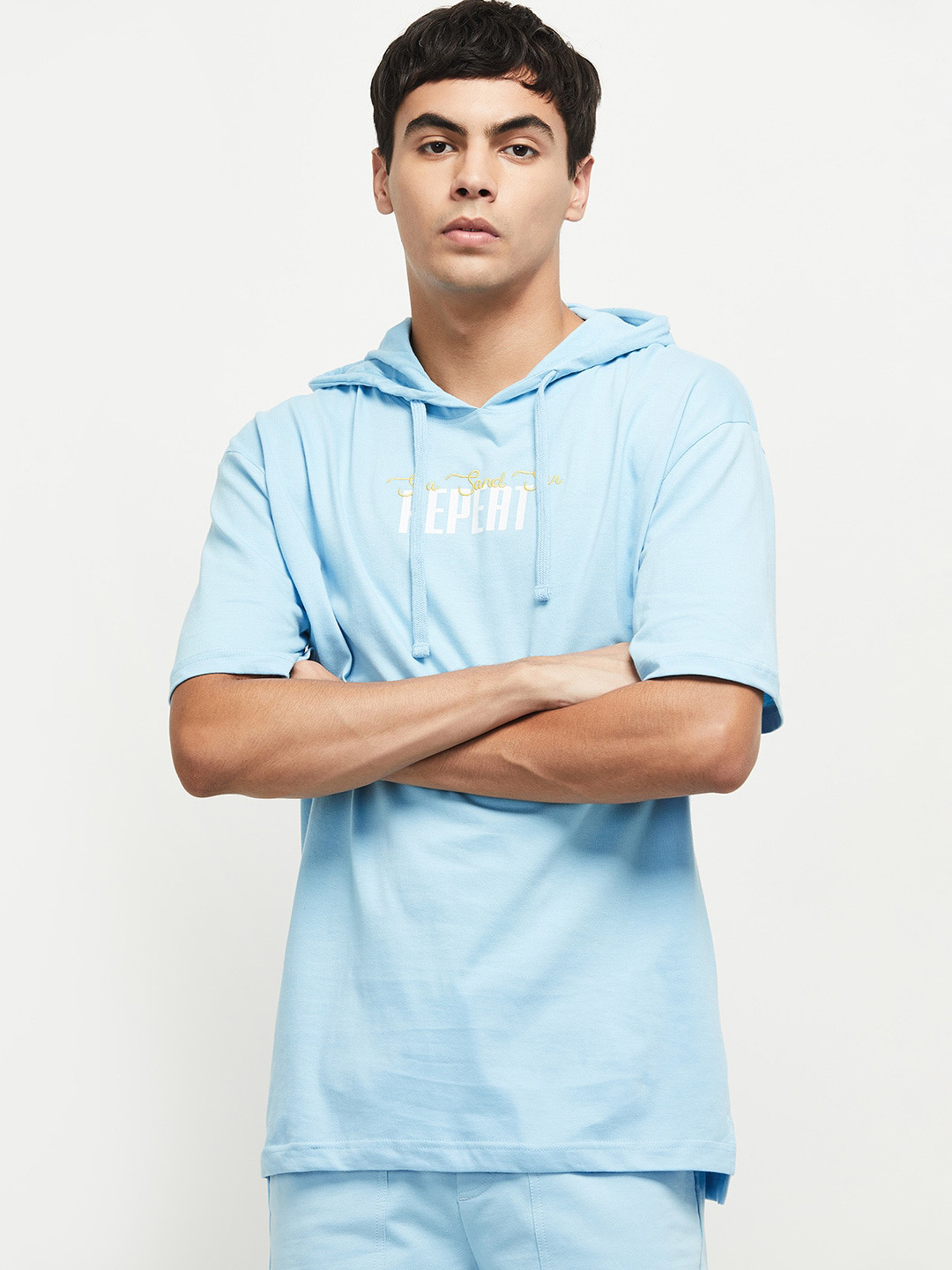 

max Men Blue Typography T-shirt