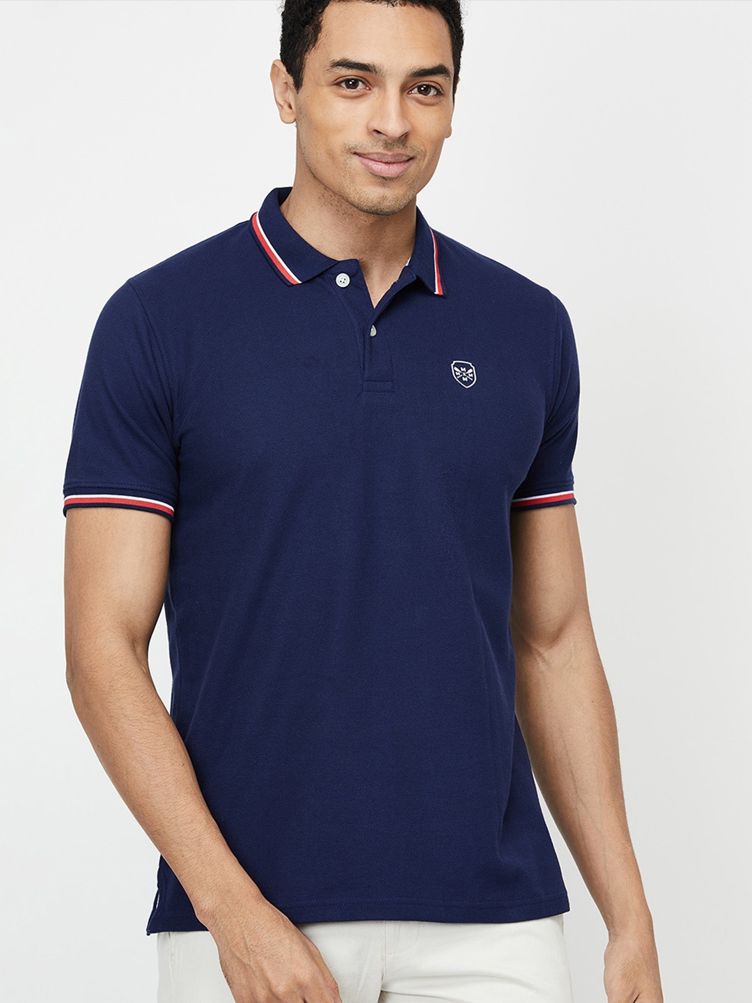 

max Men Navy Blue Polo Collar Applique T-shirt