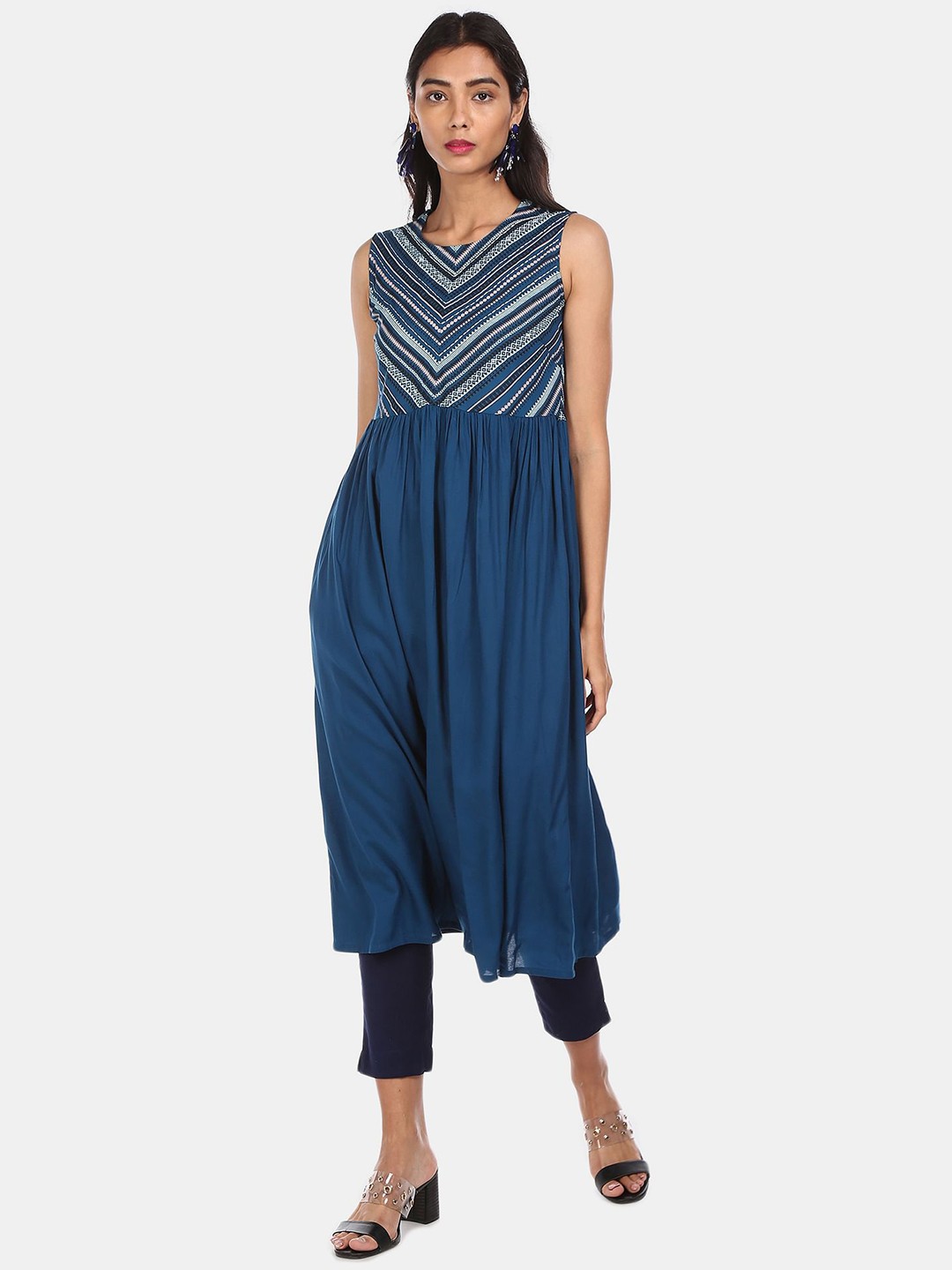 

Karigari Blue Sleeveless Empire Midi Dress