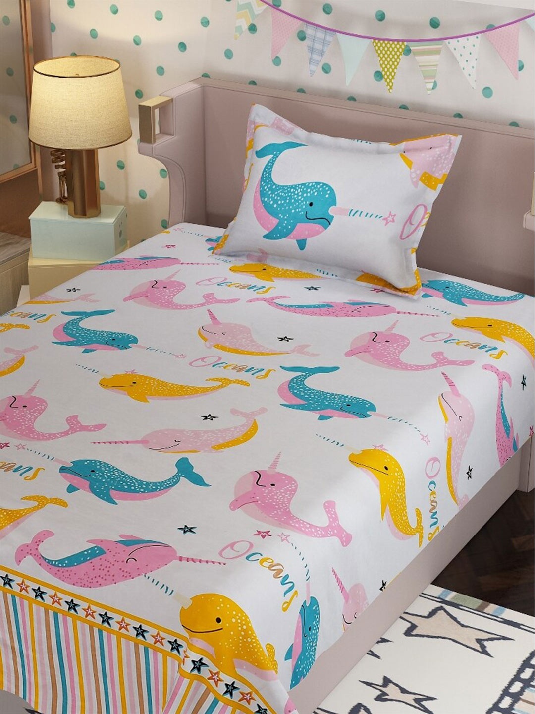 

Molly & Michel White & Yellow Graphic Cotton 210 TC Single Bedsheet with 1 Pillow Cover