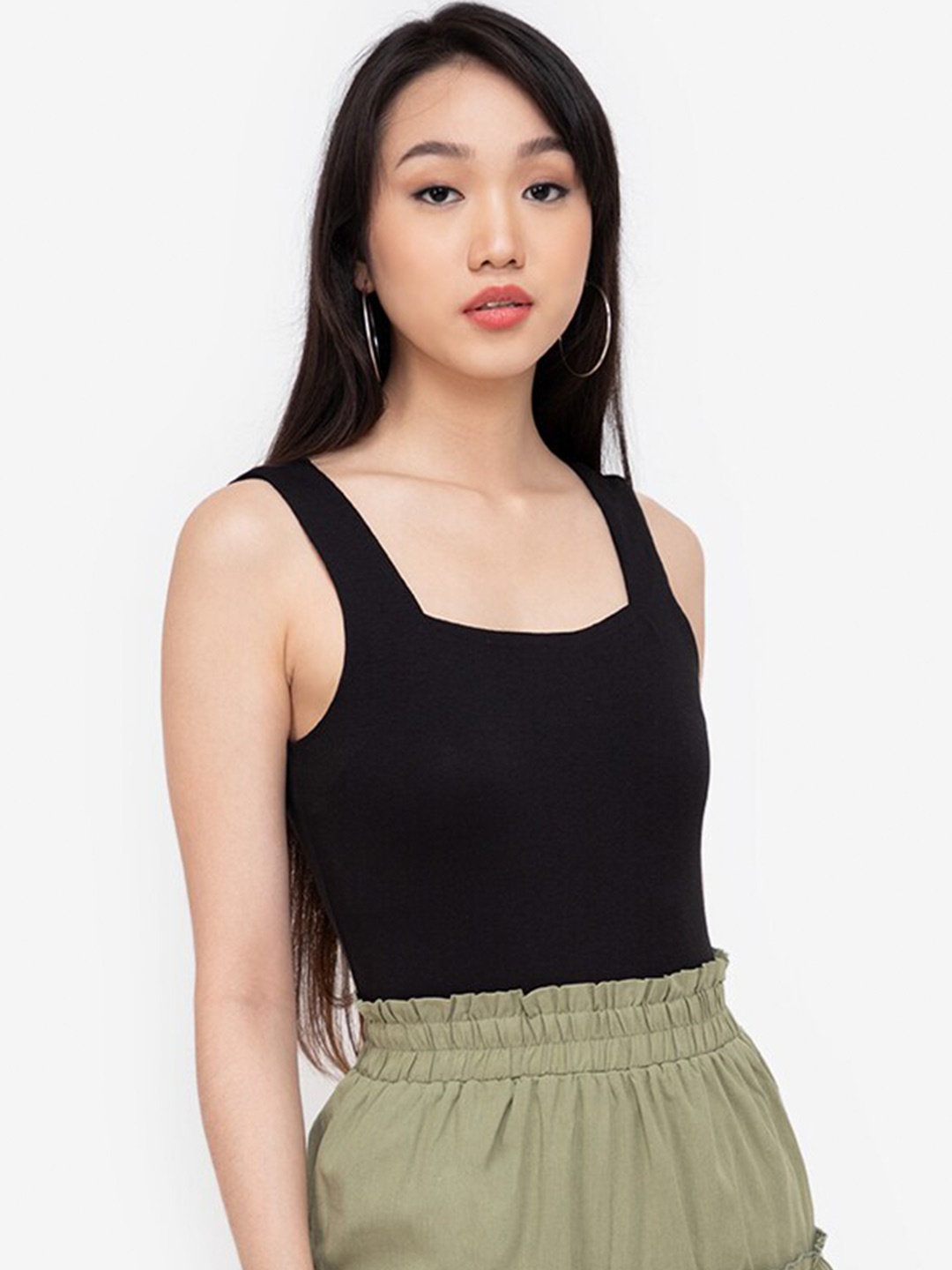 

ZALORA BASICS Black Solid Tank Top