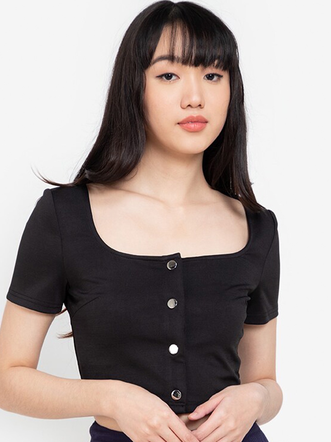 

ZALORA BASICS Black Solid Crop Top
