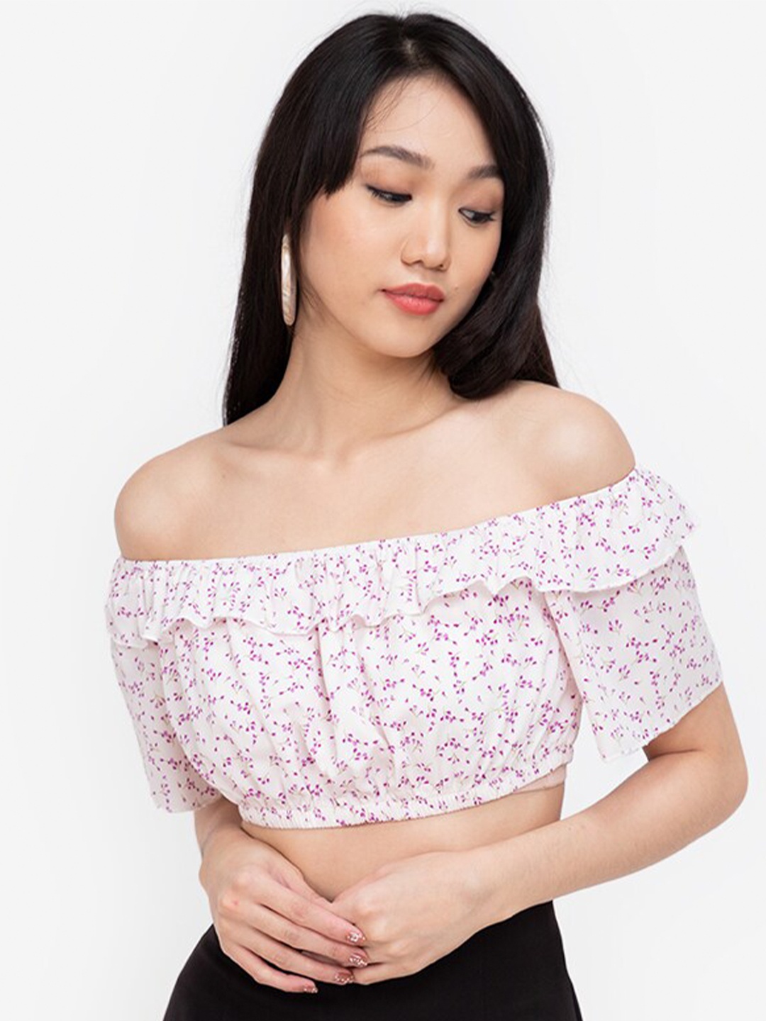 

ZALORA BASICS Off White & Purple Floral Print Off-Shoulder Crop Top