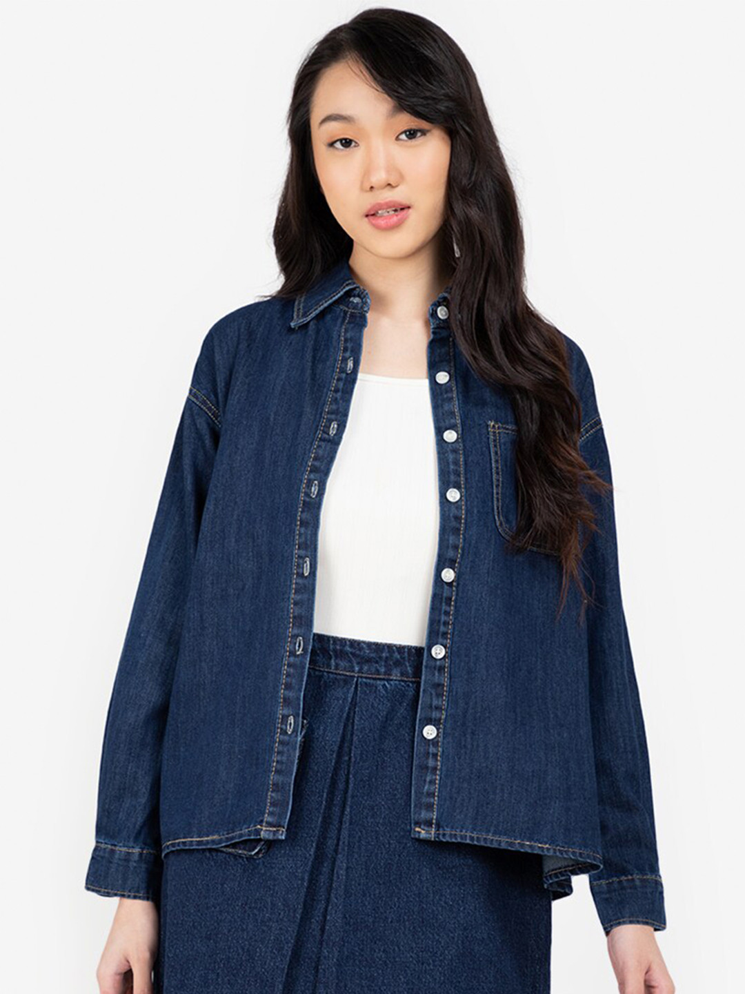 

ZALORA BASICS Women Blue Chambray Casual Shirt
