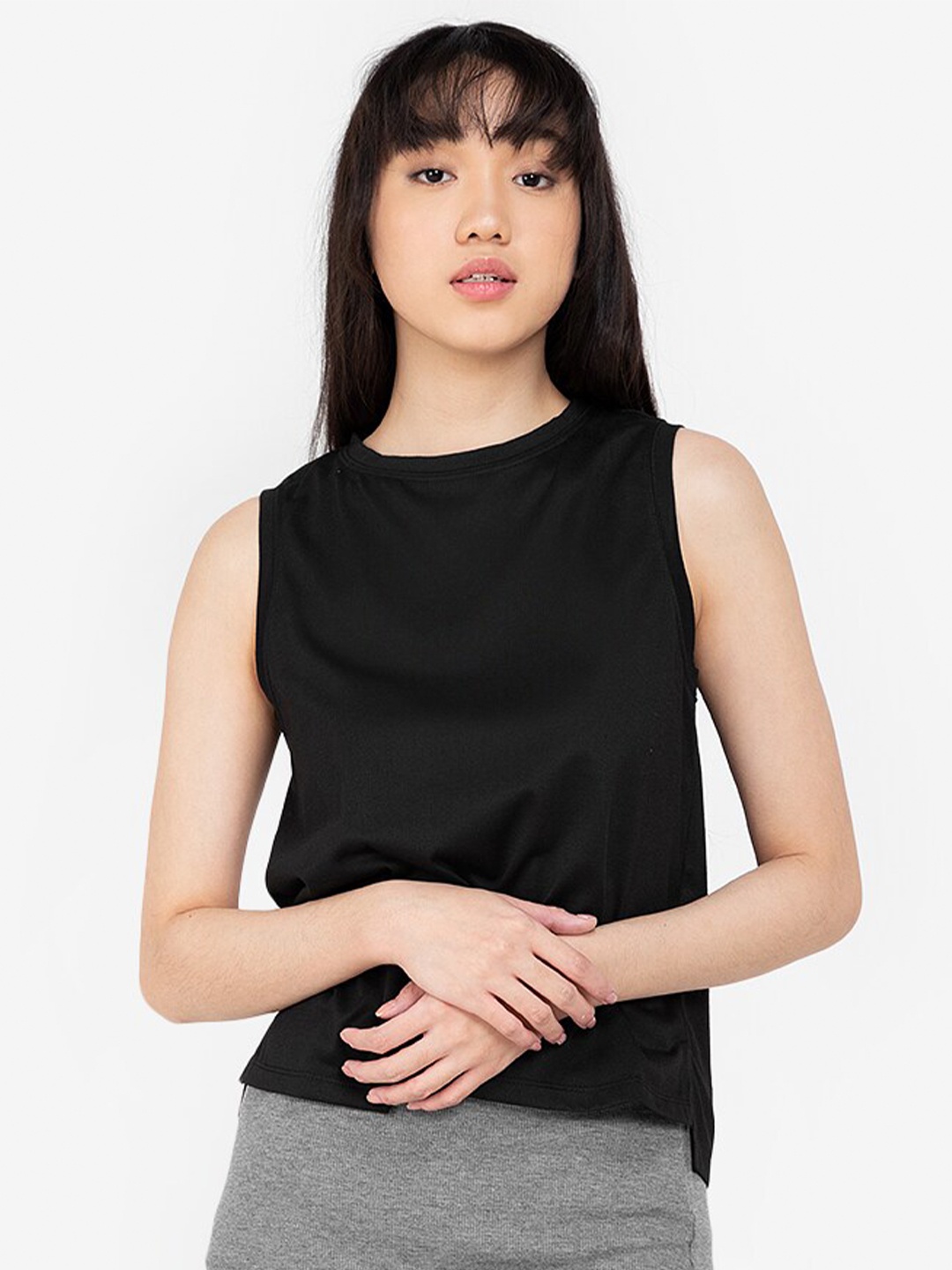 

ZALORA BASICS Black Solid Sleeveless Top