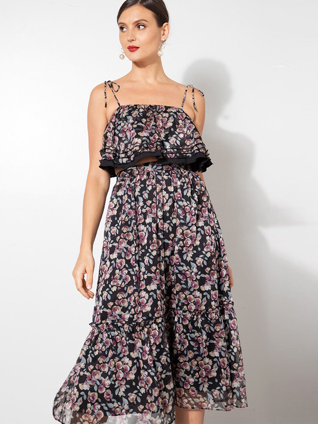 

ZALORA OCCASION Multicoloured Floral Printed Crop Top, Multi