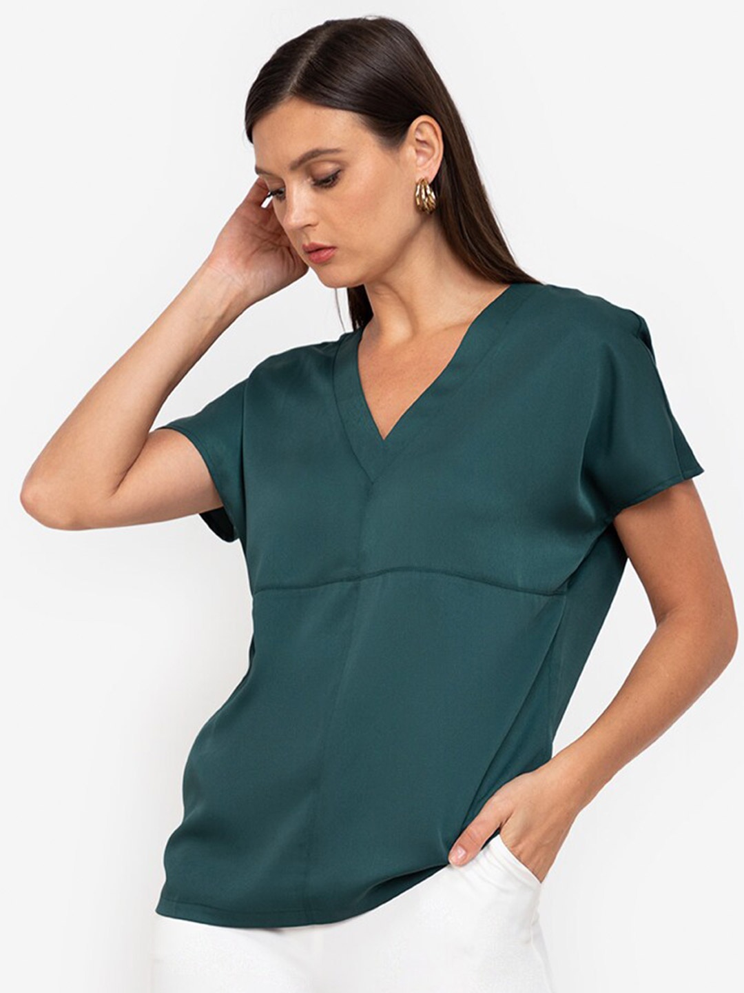 

ZALORA WORK Women Green Solid Extended Sleeves Top