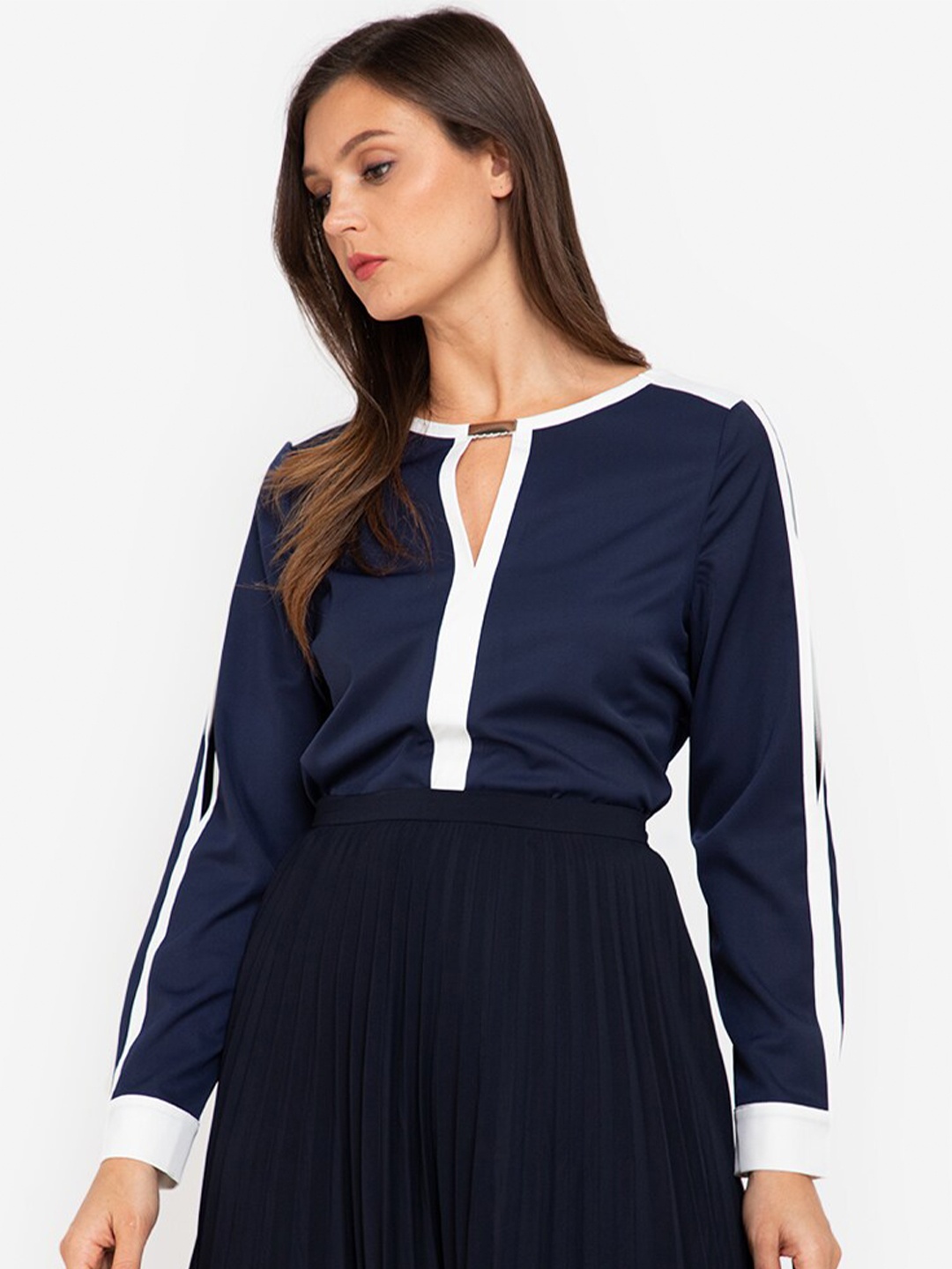 

ZALORA WORK Women Navy Blue & White Colourblocked Keyhole Neck Top