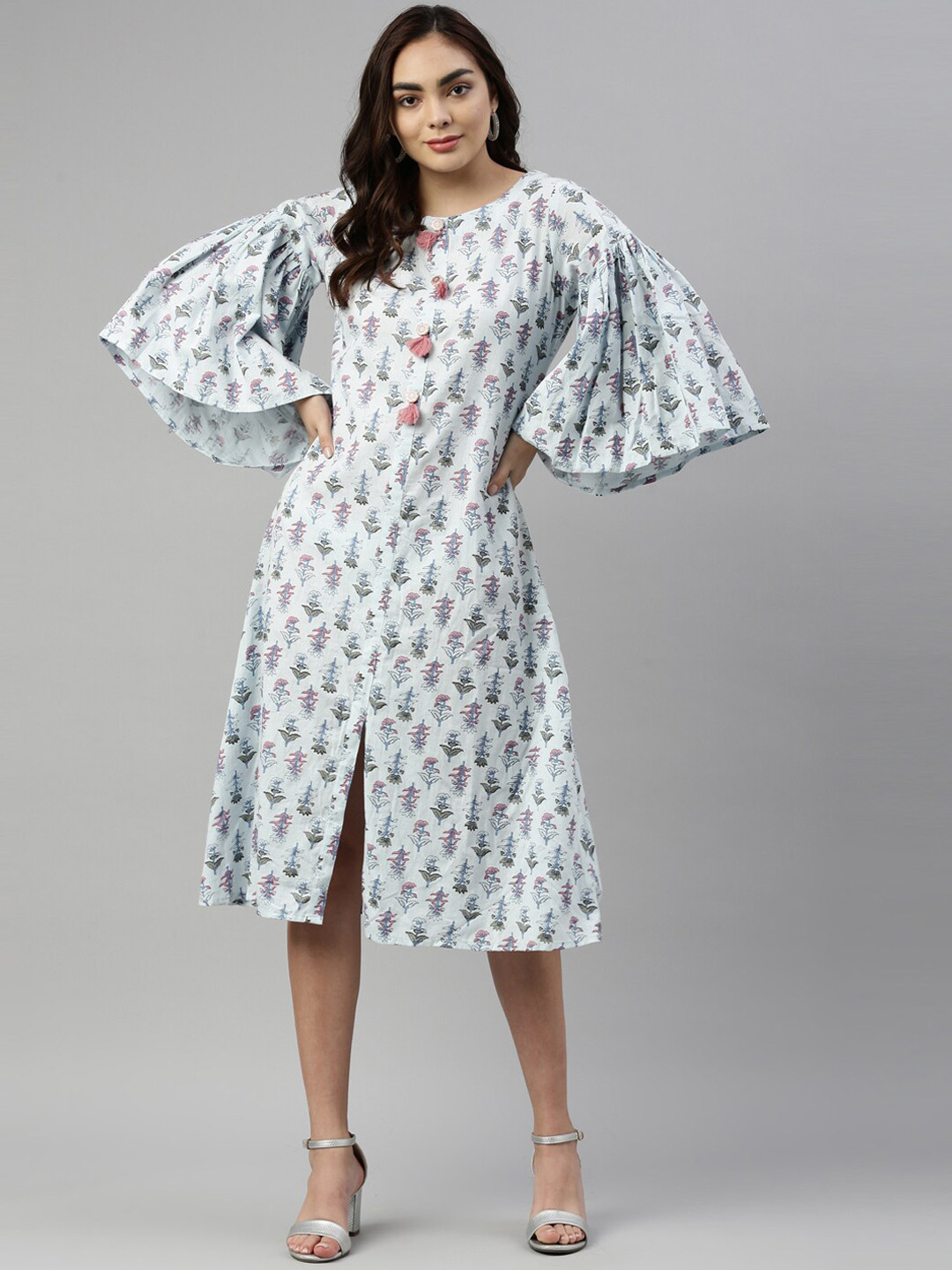 

Neerus Women Blue Floral Printed Aline Kurta