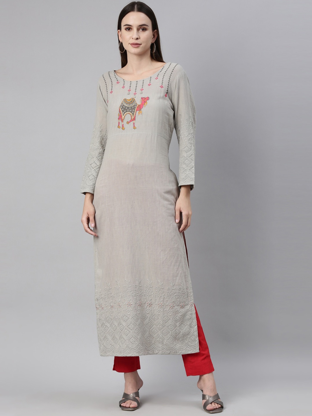 

Neerus Women Grey Tribal Embroidered Thread Work Kurta