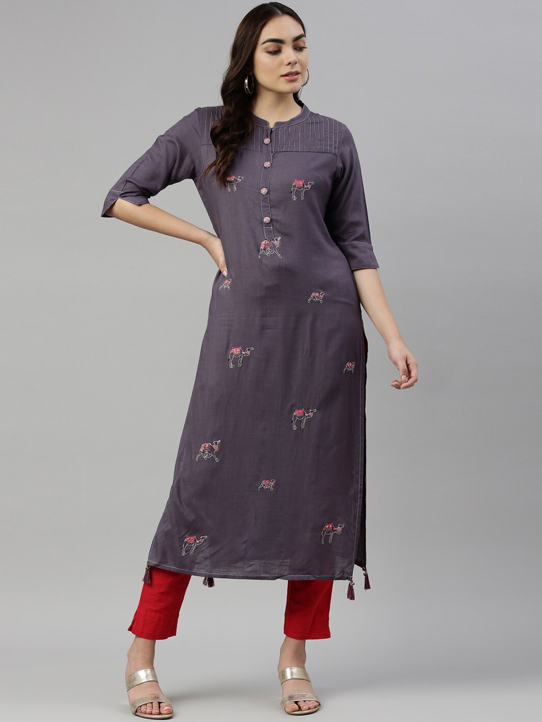 

Neerus Women Grey Embroidered Mirror Work Kurta